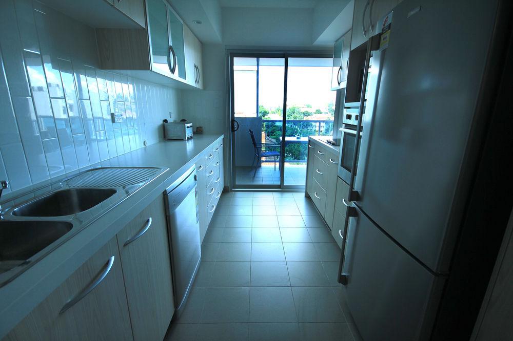Jephson Hotel & Apartments Toowong Exterior photo